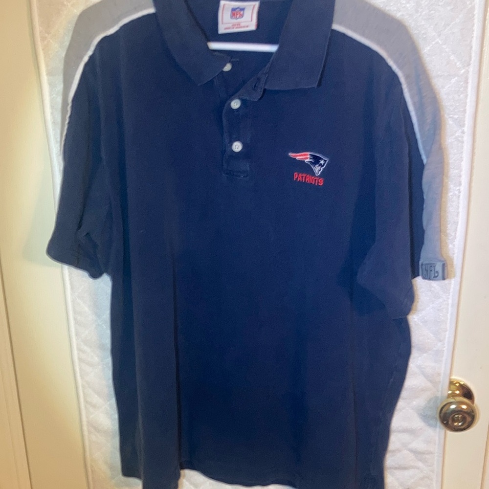NFL Patriots polo shirt size XL, EUC